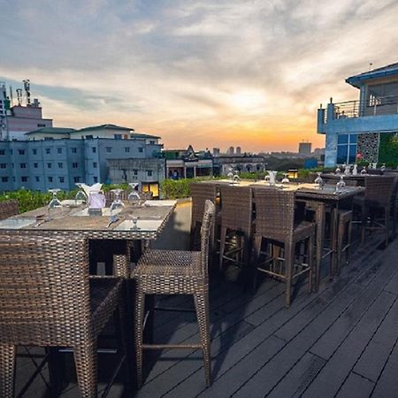 Elegant Hotel Pyi Thar Yar Yangon Exterior foto