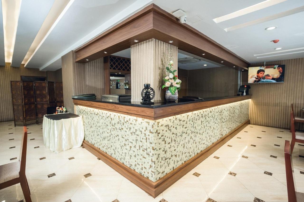 Elegant Hotel Pyi Thar Yar Yangon Exterior foto